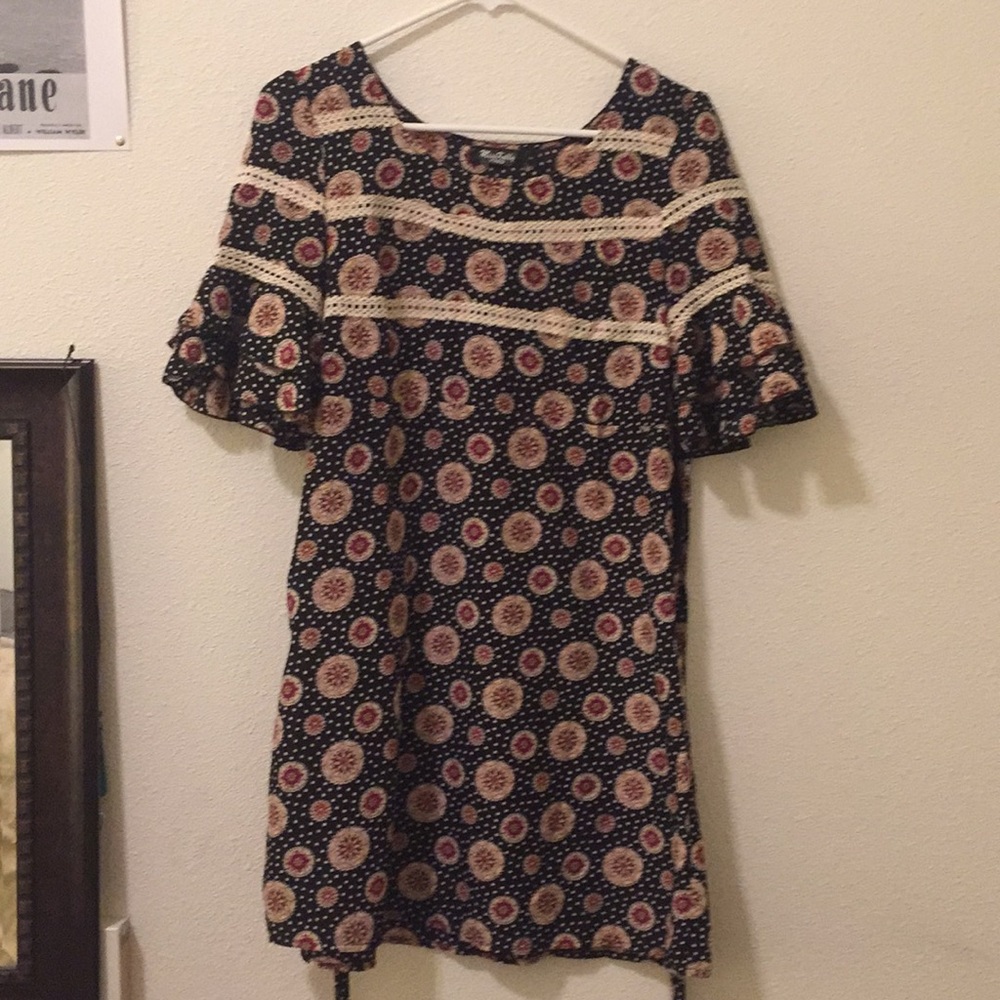Size S Miss Kelly dress